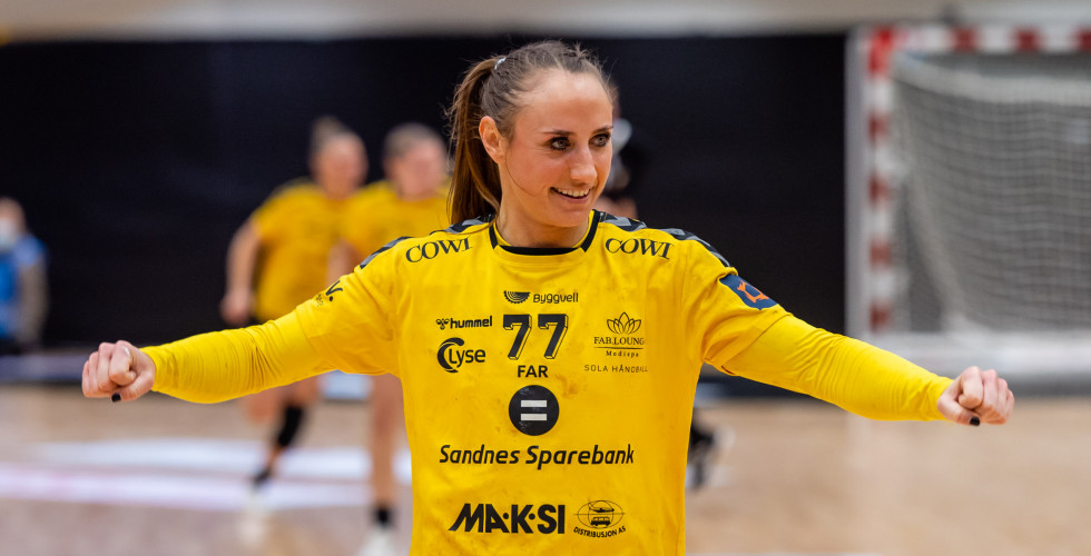CAMILLA HERREM