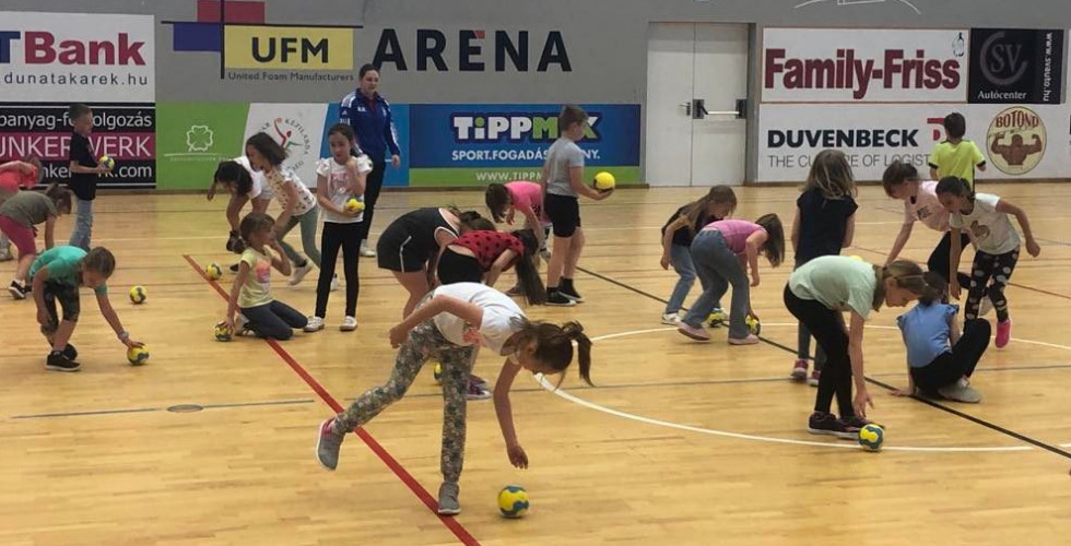 TOBORZÓ NAPOT TARTOTT AZ UTÁNPÓTLÁS  