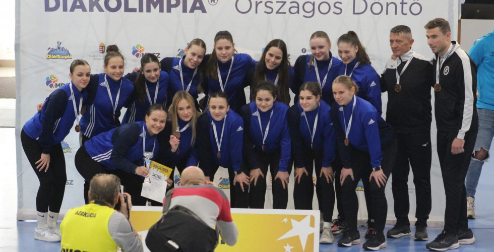 Kazinczys bronzérem a diákolimpián, MKC játékosokkal 