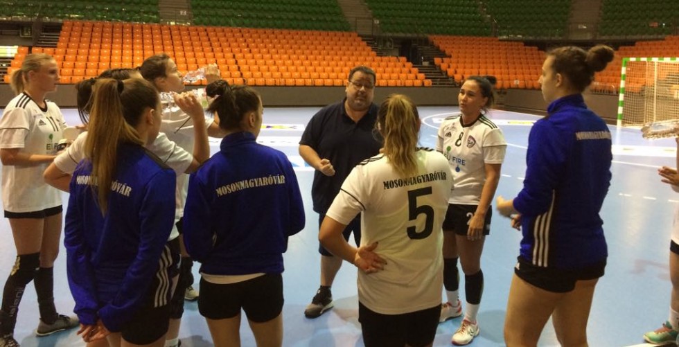 AZ ELSŐ FÉLIDŐ ELDÖNTÖTTE 