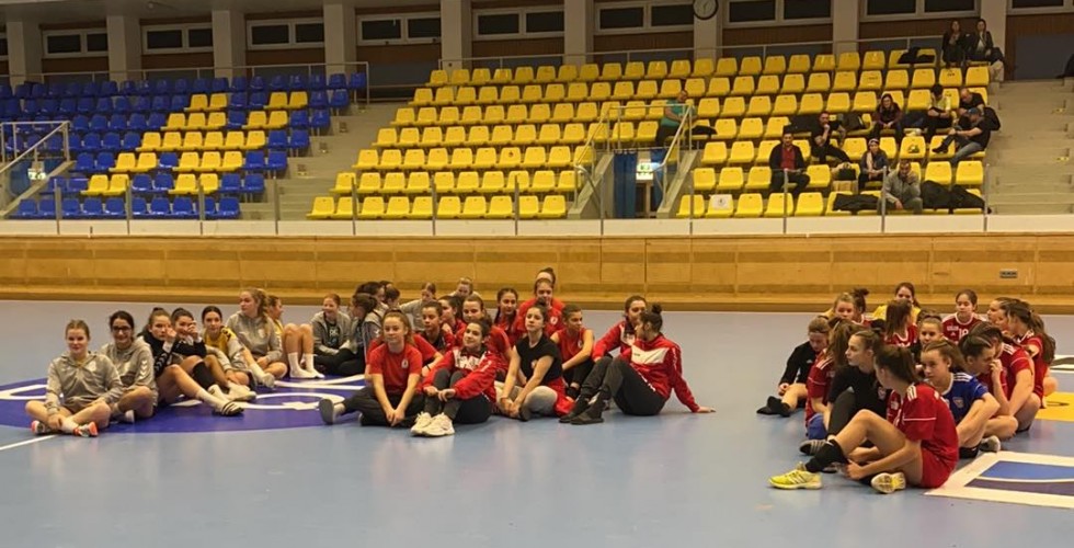 NEMZETKÖZI TORNÁN JÁRT AZ UTÁNPÓTLÁS