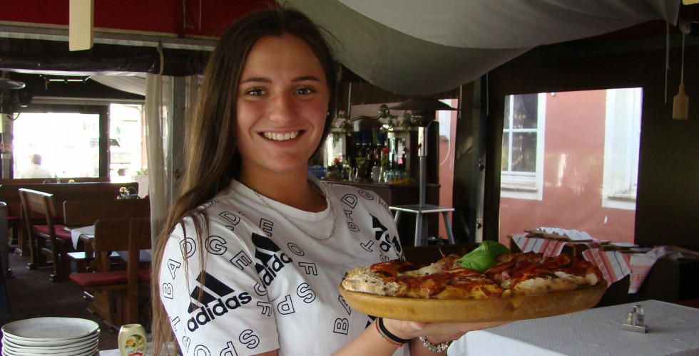 PIZZA ÉS MŰTÉTEK