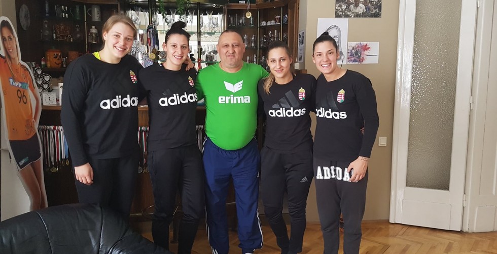 TÓTH FERENC AZ EGYIK, TÓTH GABRIELLA A MÁSIK OLDALON