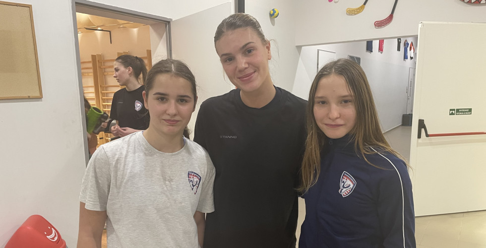 Tóth Niki köszöntötte a Fazekas ikerpárt