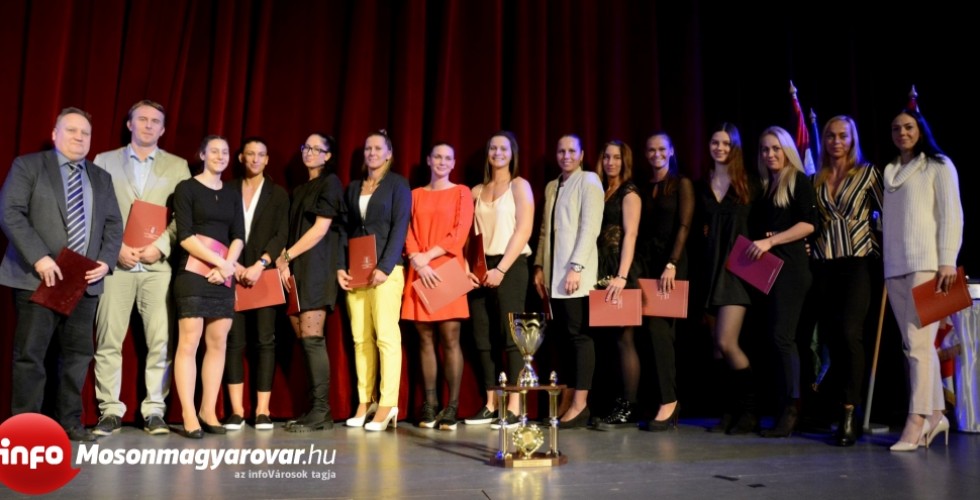 MKC DÍJESŐ A SPORTGÁLÁN  