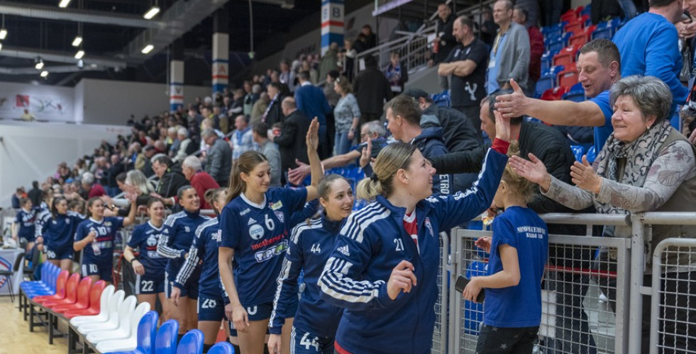 EGY KIS IDŐ MARADT AZ ÖRÖMRE 