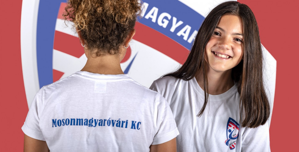 AZ UTÁNPÓTLÁS FOLYTATJA
