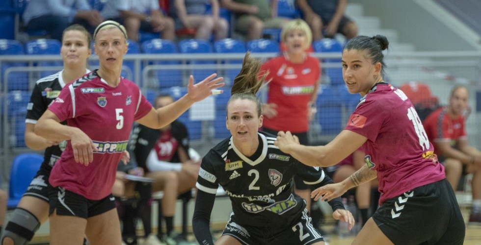 FORMÁBA HOZÓ HÉT - HÁROM MÉRKŐZÉSSEL