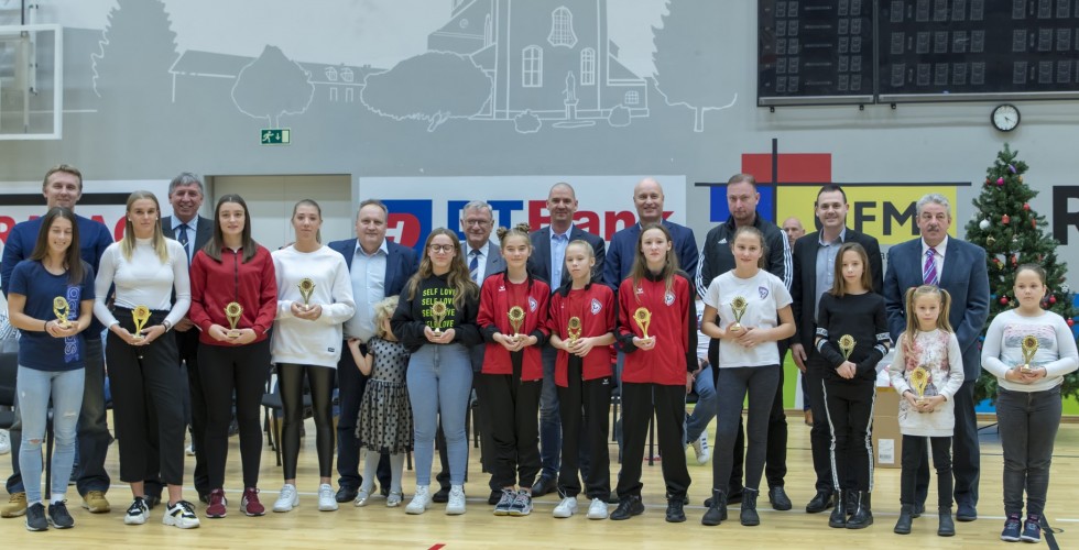 AZ MKC-KARÁCSONY KÉPEI