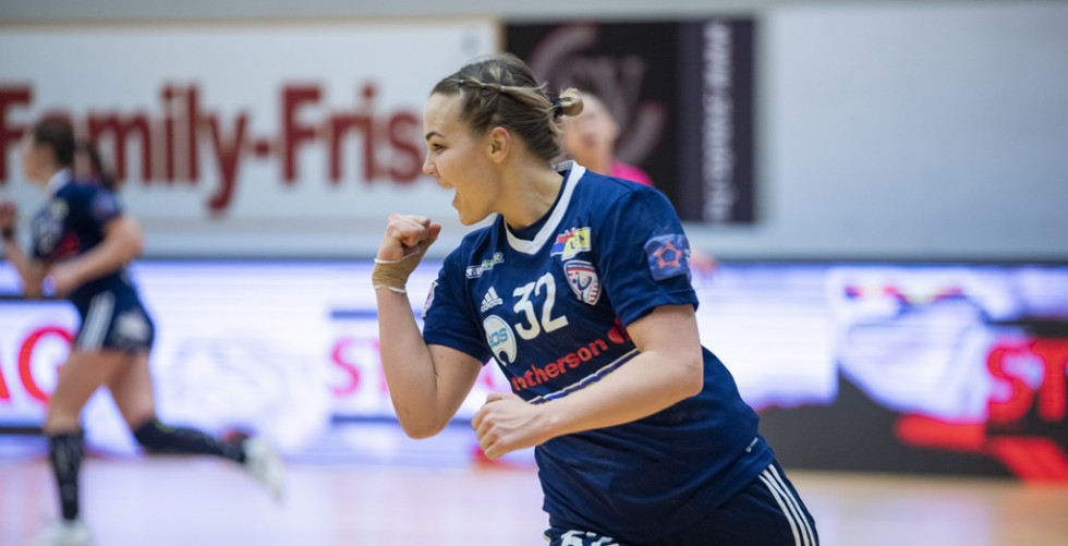 PÁSZTOR NOÉMI KAPOTT FELNŐTT VÁLOGATOTT MEGHÍVÓT 