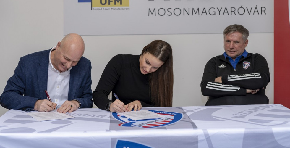 VÉGY EGY JÓ KAPUST…